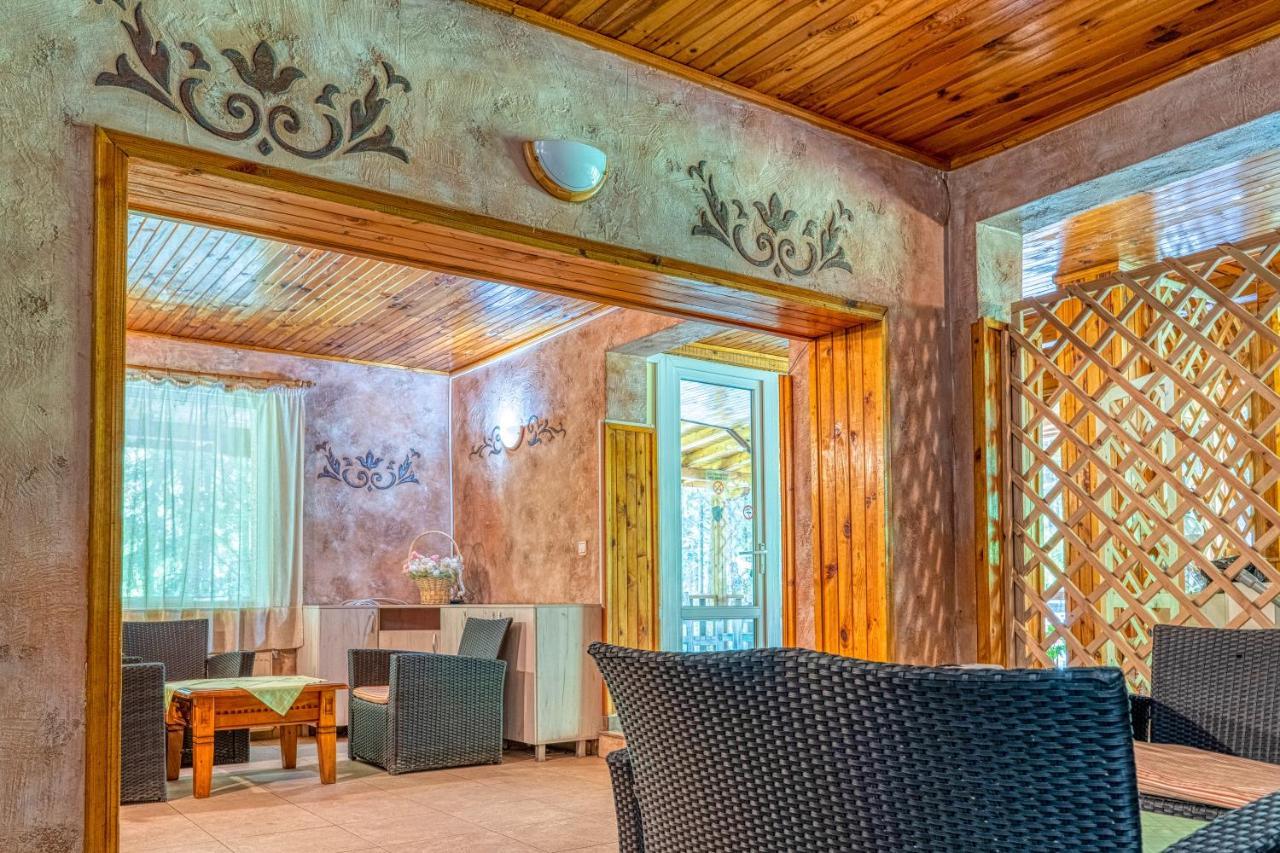 Крушун - Единствена На Метри От Водопадите, Krushun - The Only Stay Just Meters From The Waterfalls Κρουσούνα Εξωτερικό φωτογραφία