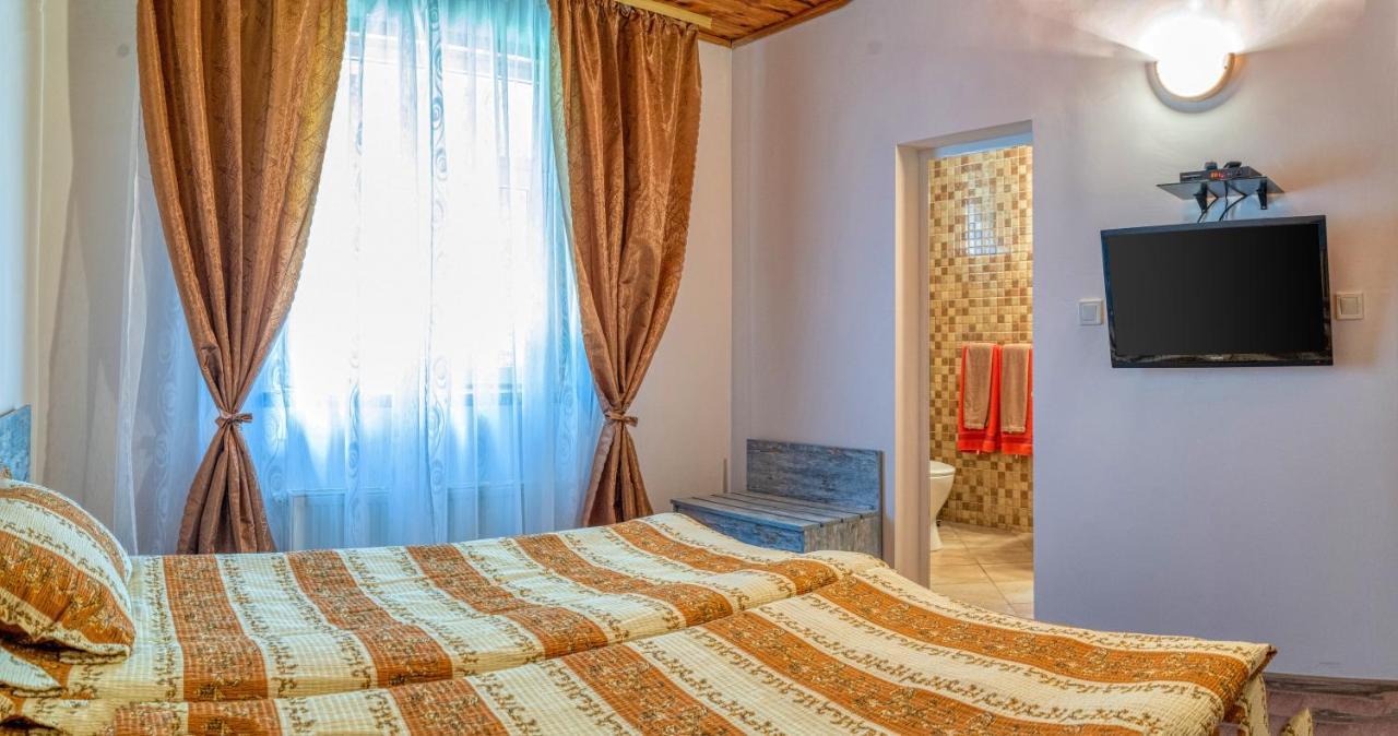 Крушун - Единствена На Метри От Водопадите, Krushun - The Only Stay Just Meters From The Waterfalls Κρουσούνα Εξωτερικό φωτογραφία